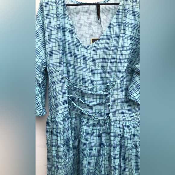 Blue floral dress with plaid - Picture 2 of 9